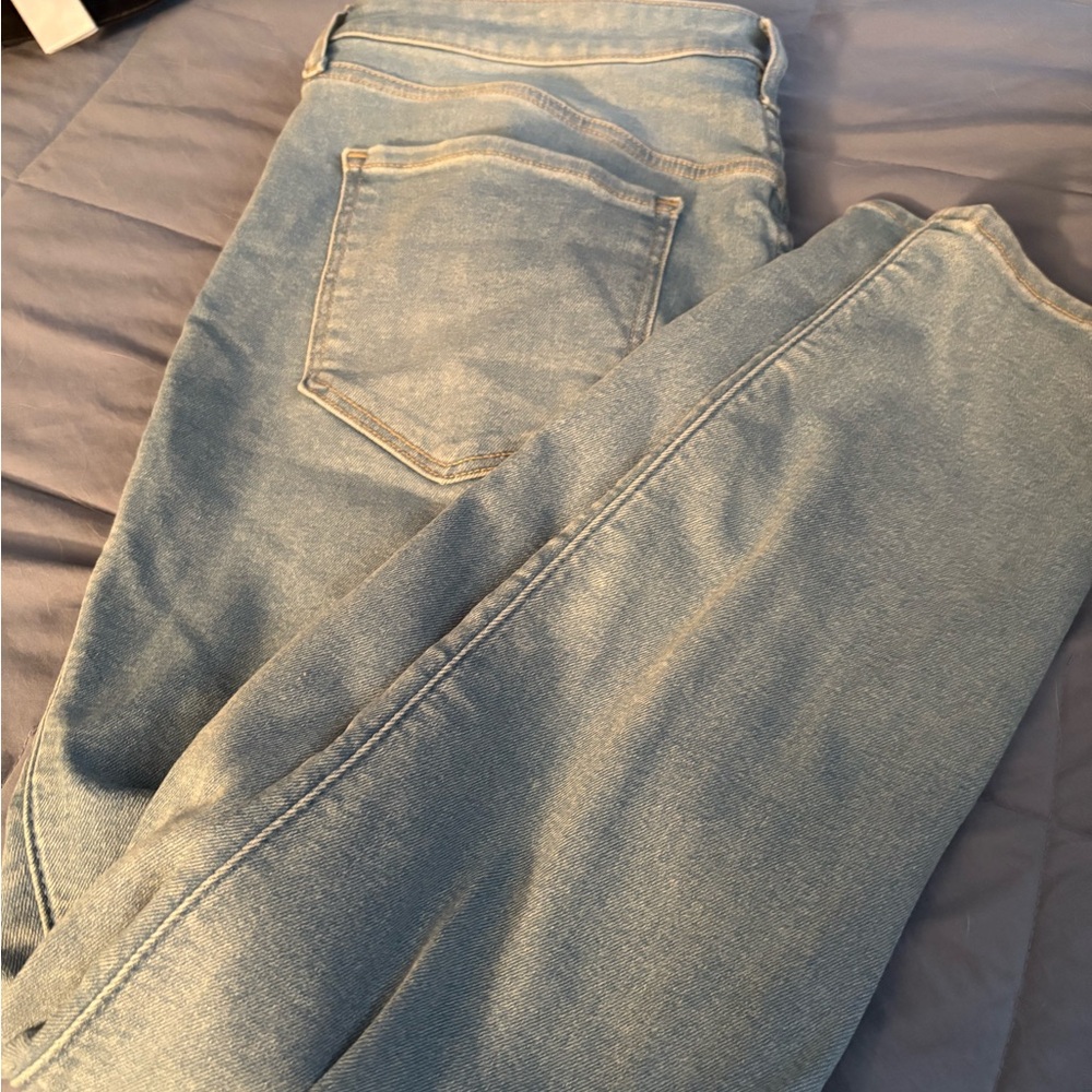 NWOTOld Navy Women's Light Blue Super high Rise Skinny Jeans sise18